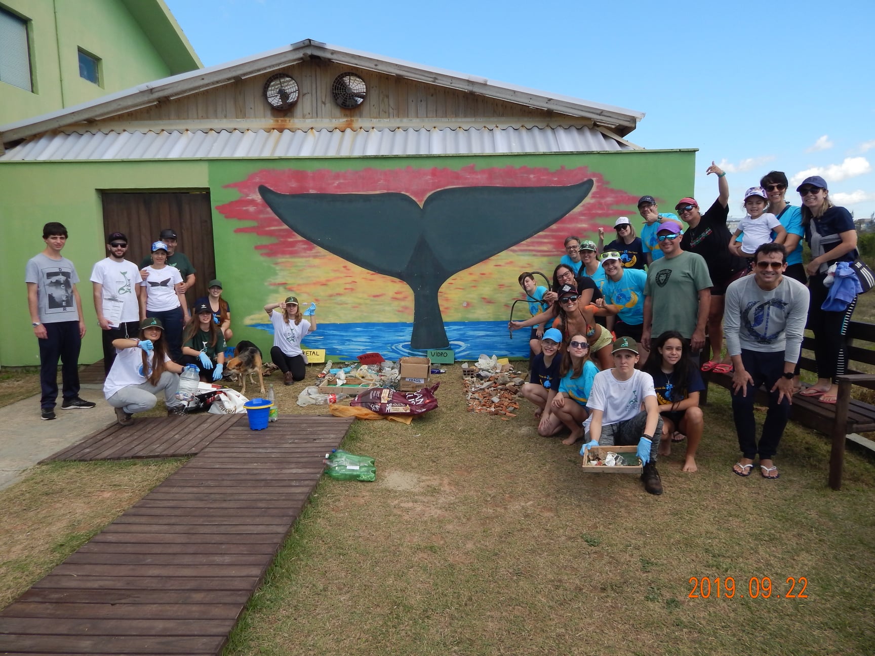 Dia Mundial de Limpeza de Rios e Praias 2019 - voluntários PMP-BS/Instituto Australis